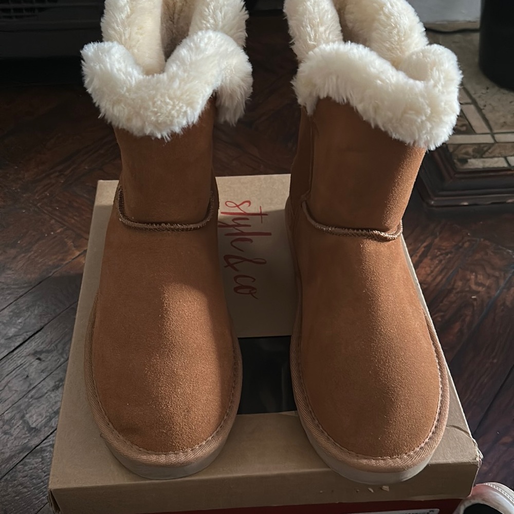 Style & Co fur boots